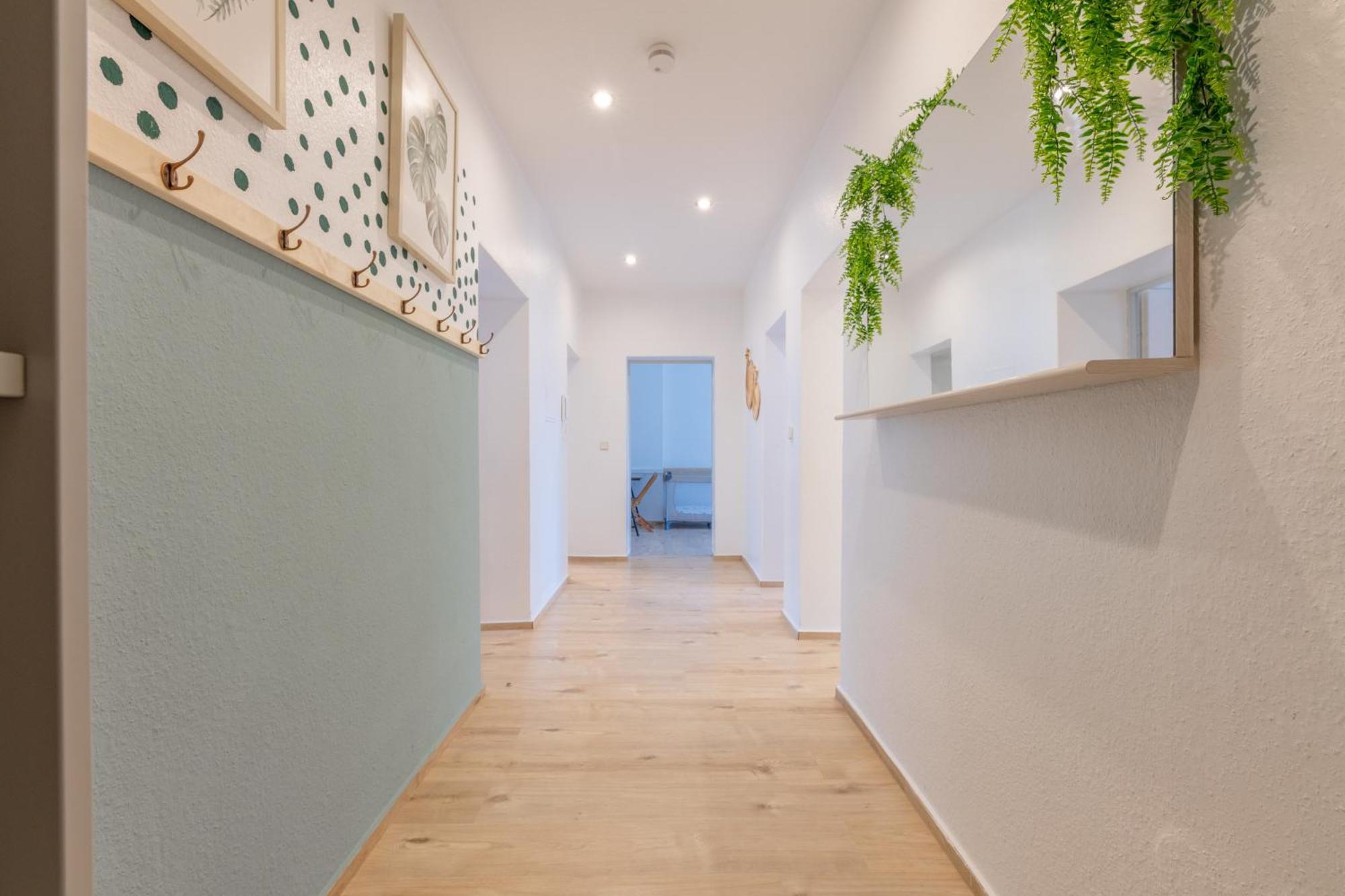 Awesome - Urban Jungle Zentral, Wilhelmshoehe Apartment *